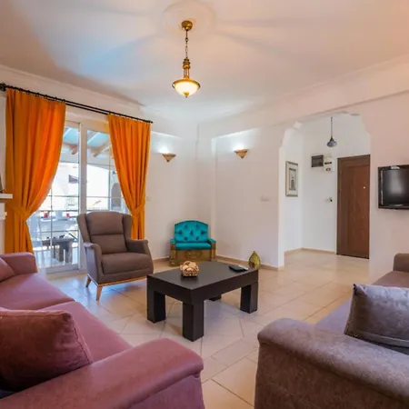 فندق Infinity Flora فتحية